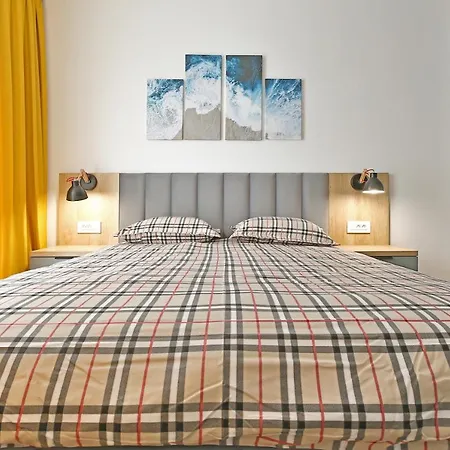 Апартаменты Ada Homes 306 *